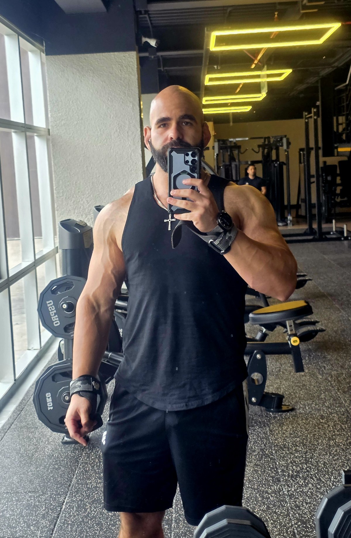 Renzo beast mode at the gym — February 2026