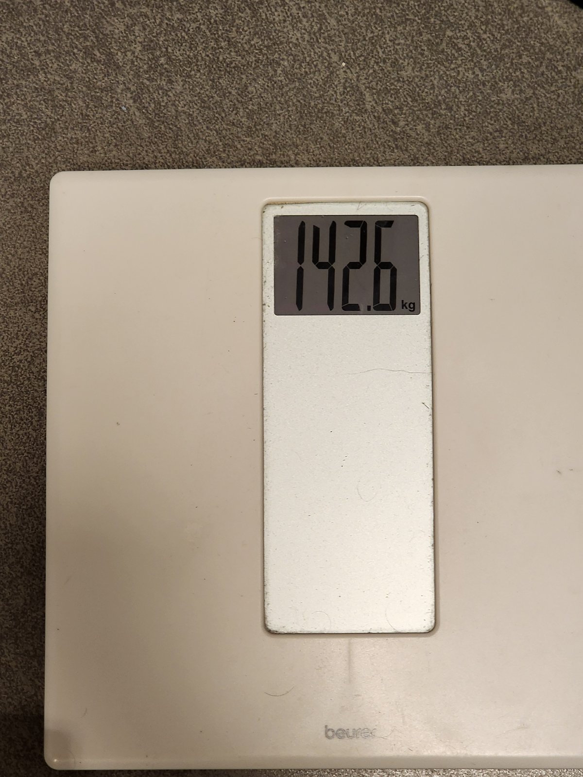 Scale reading 142.6kg — February 2024